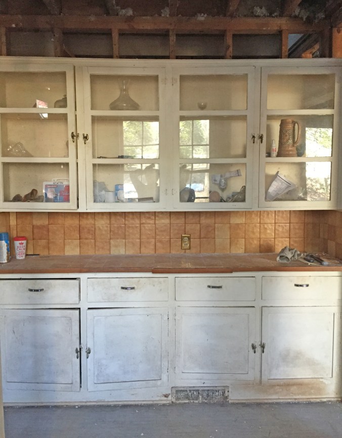 The "before" picture -- check out those lovely tiles ;)